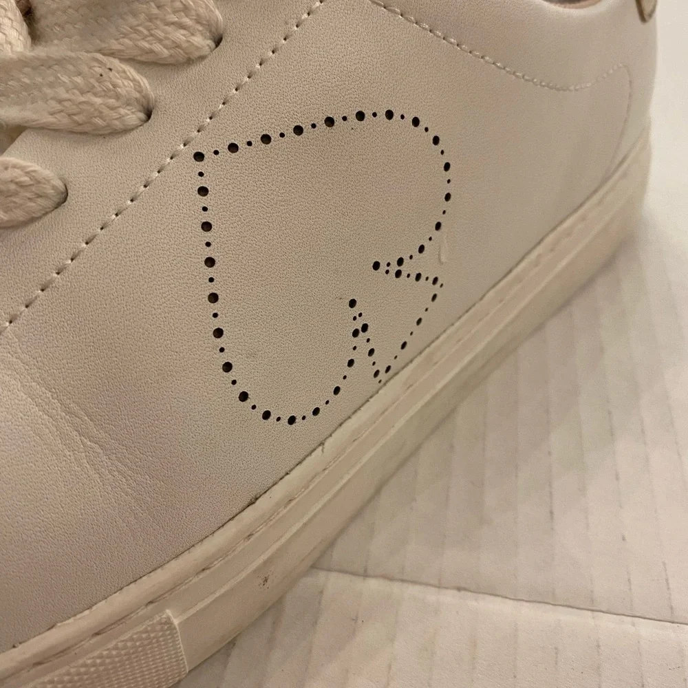 Kate Spade Women’s Nappa White Leather Sneakers Lace Up size 8.5 used in box